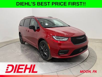 New 2026 Chrysler Pacifica Limited