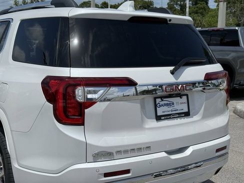 Used 2023 GMC Acadia Denali w/ Denali Ultimate Package FWD image 11