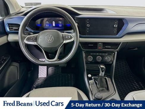 Used 2023 Volkswagen Taos SE AWD/4WD image 21