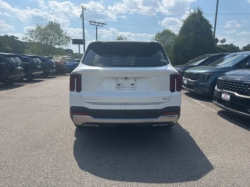 Used 2025 Kia Sorento SX Prestige AWD/4WD image 4