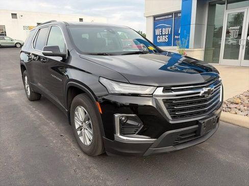 Used 2023 Chevrolet Traverse LT w/ LPO, Floor Liner Package AWD/4WD image 3