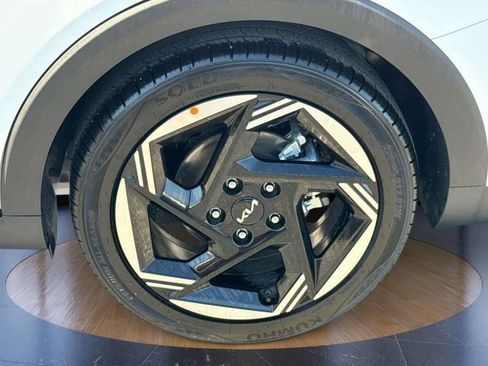 Used 2025 Kia K4 EX FWD image 29