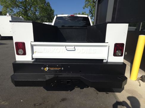 Used 2022 Ford F250 XLT w/ XLT Premium Package image 10