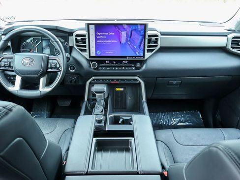 Used 2023 Toyota Tundra Limited image 6