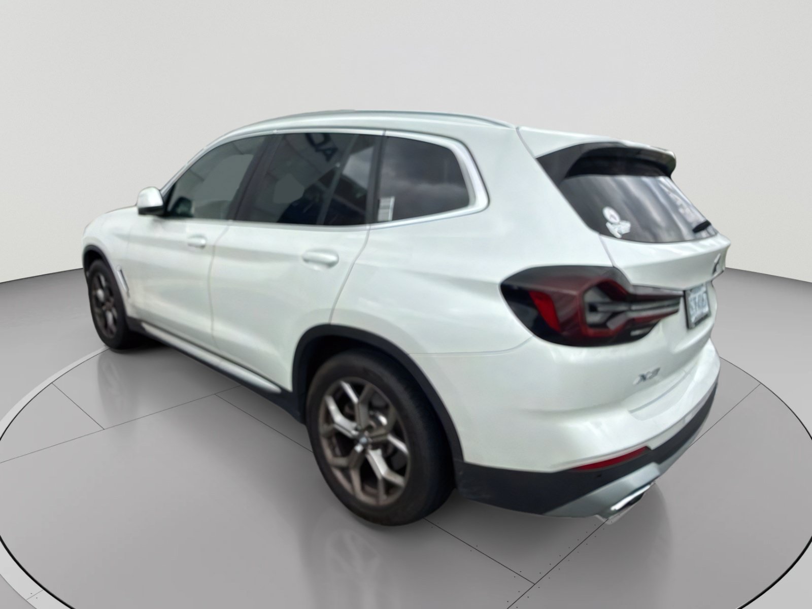 Used 2023 BMW X3 xDrive30i w/ Convenience Package AWD/4WD image 6
