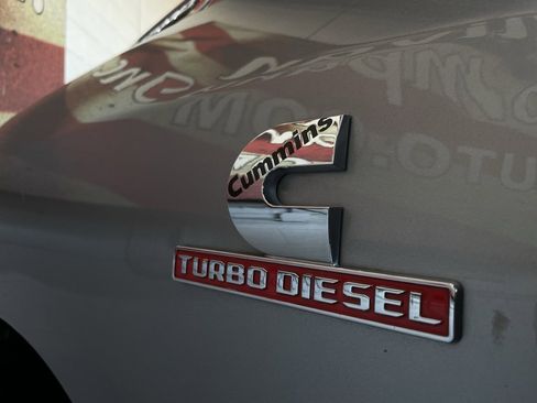 Used 2020 RAM 3500 Tradesman w/ Chrome Appearance Group image 10