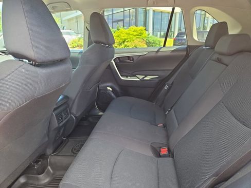 Used 2023 Toyota RAV4 LE AWD/4WD image 25