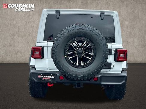 New 2026 Jeep Wrangler Unlimited Rubicon w/ Xtreme 35 Tire Package image 12