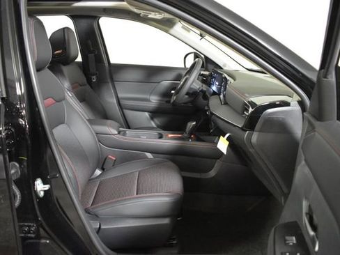 New 2026 Nissan Kicks SR w/ SR Premium Package AWD/4WD image 34
