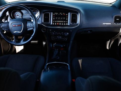 Used 2017 Dodge Charger R/T Scat Pack image 2