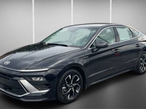 Used 2024 Hyundai Sonata SEL FWD image 3
