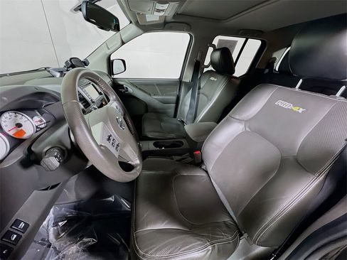 Used 2020 Nissan Frontier PRO-4X image 20