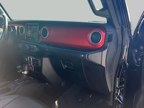 Used 2021 Jeep Gladiator Rubicon AWD/4WD image 18