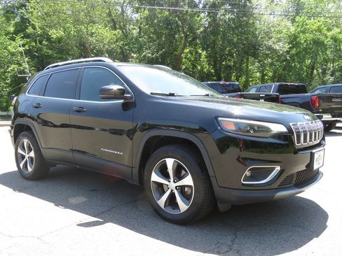 Used 2020 Jeep Cherokee Limited AWD/4WD image 3
