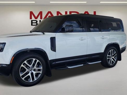 Used 2023 Land Rover Defender 130 X-Dynamic SE AWD/4WD image 1