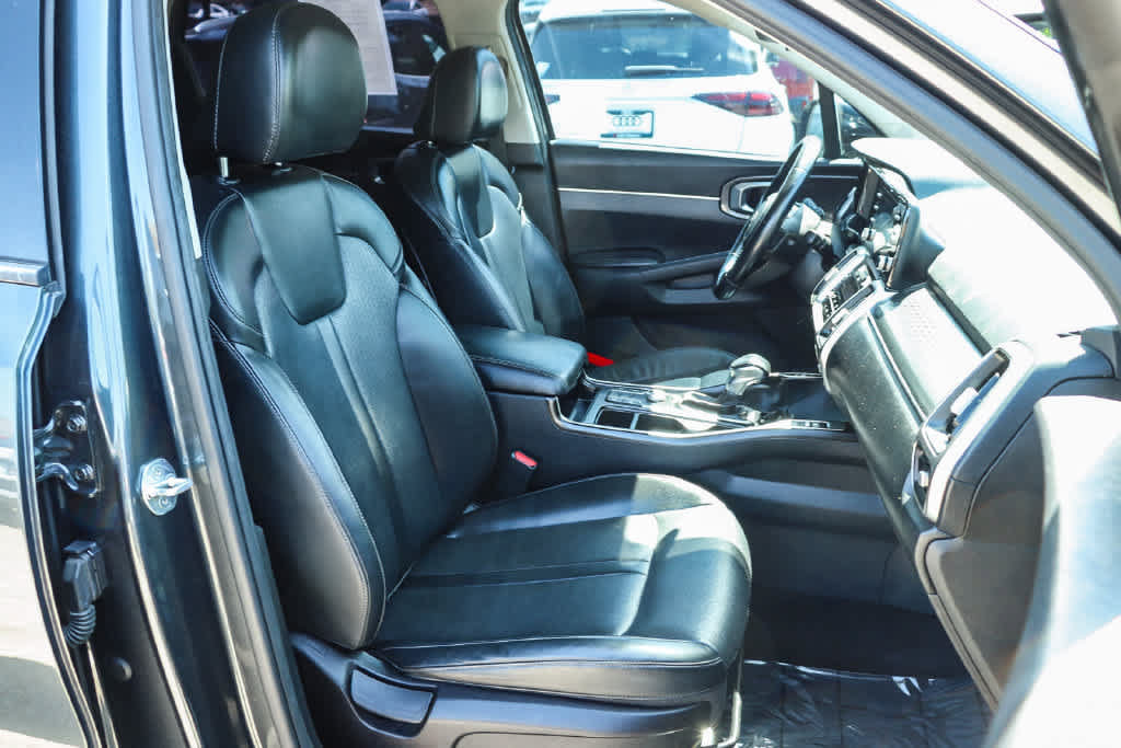 Used 2021 Kia Sorento S FWD image 27
