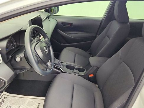 Used 2025 Toyota Corolla LE FWD image 19