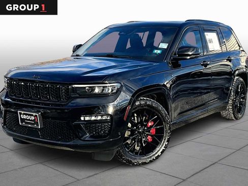 Used 2022 Jeep Grand Cherokee Summit w/ Luxury Tech Group V image 1