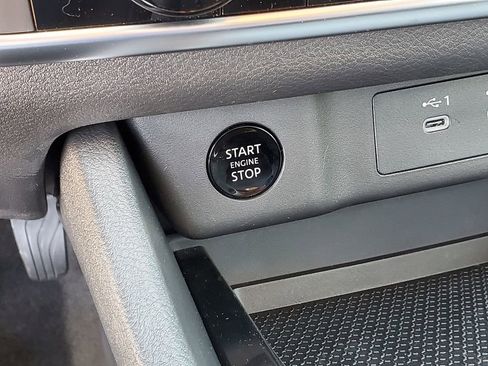 New 2026 Nissan Rogue SV AWD/4WD image 29