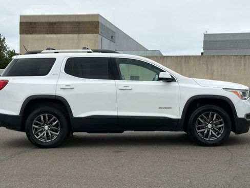 Used 2019 GMC Acadia SLT AWD/4WD image 6