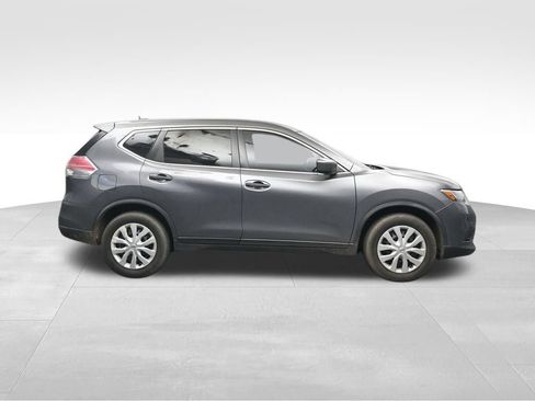 Used 2016 Nissan Rogue S FWD image 6