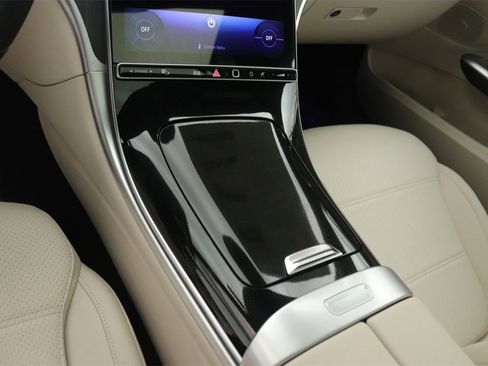 New 2026 Mercedes-Benz C 300 Sedan image 7