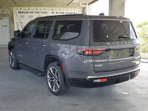 Used 2022 Jeep Wagoneer Series II w/ Premium Group I image 3