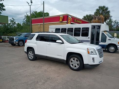 Used 2015 GMC Terrain SLT w/ Open Road Package image 18