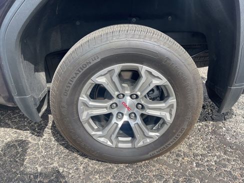 Used 2024 GMC Sierra 1500 SLT AWD/4WD image 14