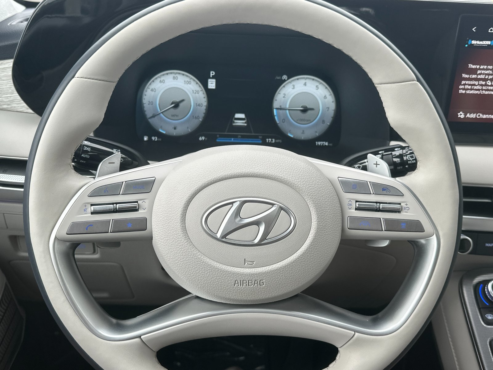 Used 2024 Hyundai Palisade Calligraphy FWD image 25