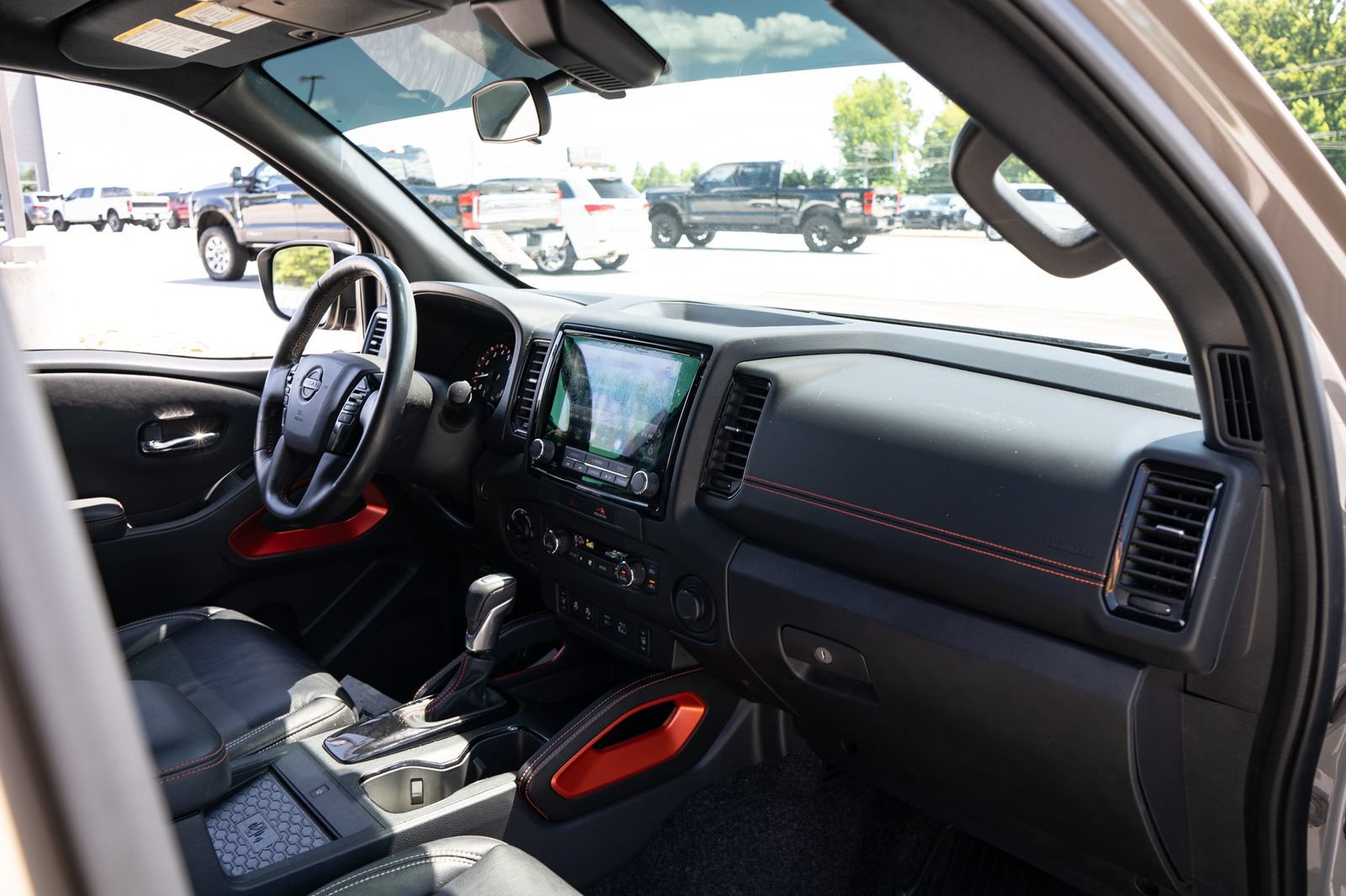 Used 2023 Nissan Frontier PRO-4X w/ Pro Convenience Package AWD/4WD image 21