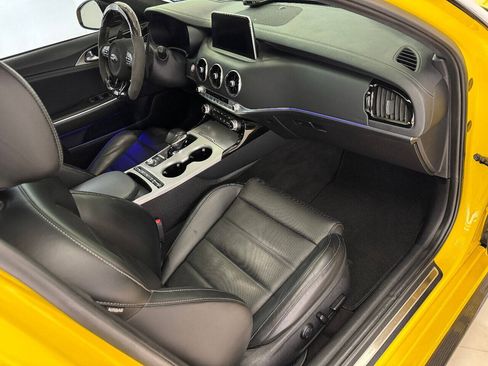 Used 2018 Kia Stinger GT2 AWD/4WD image 62