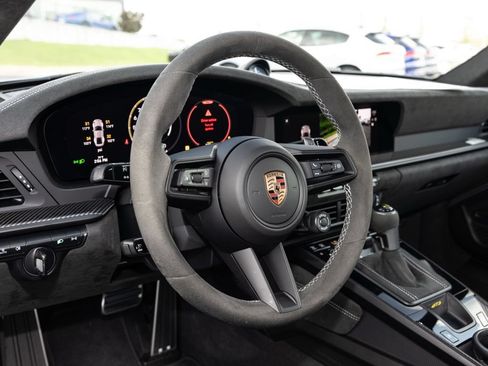Used 2026 Porsche 911 GT3 RWD image 22