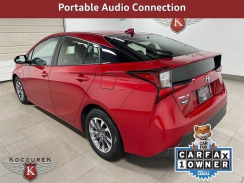Used 2019 Toyota Prius L Eco image 4