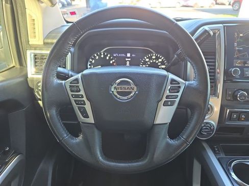 Used 2021 Nissan Titan SV w/ SV Convenience Package image 18