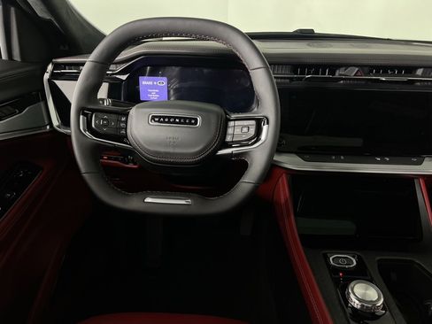Used 2024 Jeep Wagoneer Launch Edition image 13