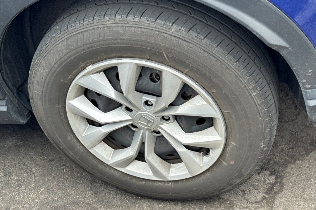 Certified 2024 Honda CR-V LX image 4