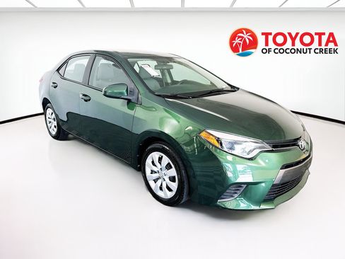 Used 2016 Toyota Corolla LE FWD image 1