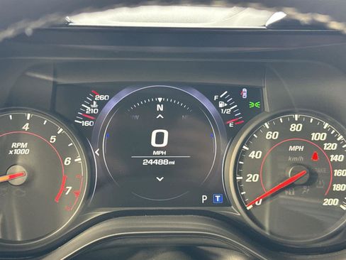 Used 2020 Chevrolet Camaro SS image 28