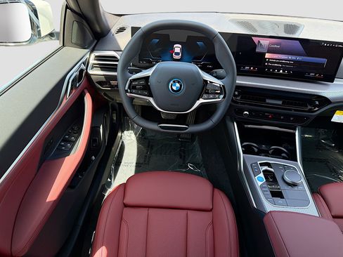 New 2026 BMW i4 eDrive40 w/ Parking Assistance Package image 17