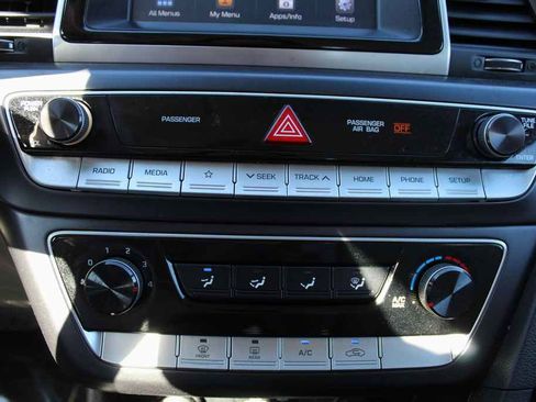 Used 2019 Hyundai Sonata SE FWD image 21