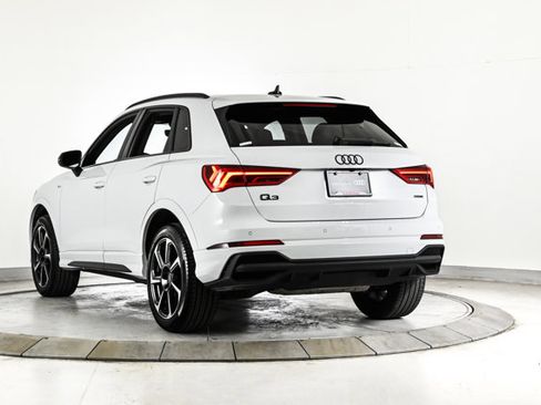 Certified 2025 Audi Q3 2.0T Premium Plus w/ Premium Plus Package image 8