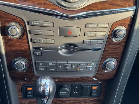 Used 2020 Nissan Armada SL w/ Premium Package RWD image 24