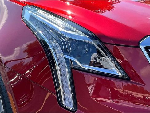 Certified 2024 Cadillac XT5 Premium Luxury w/ Technology Package AWD/4WD image 32