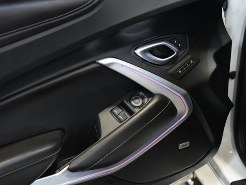 Used 2019 Chevrolet Camaro SS RWD image 22