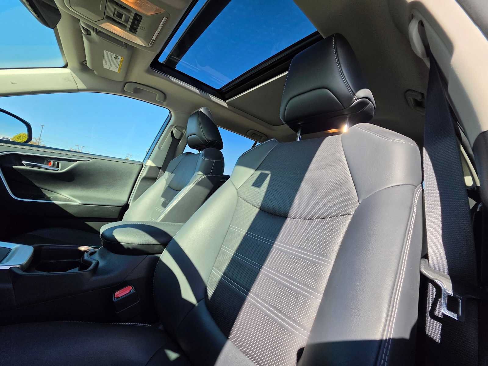 Certified 2020 Toyota RAV4 Limited AWD/4WD image 23