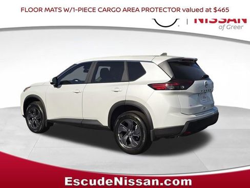 Certified 2026 Nissan Rogue SV FWD image 6