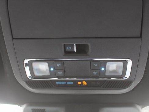 Used 2023 Ford F150 Lariat image 34