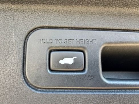 Used 2023 Honda Pilot Touring image 36