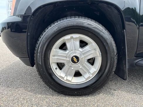 Used 2013 Chevrolet Tahoe LT AWD/4WD image 6